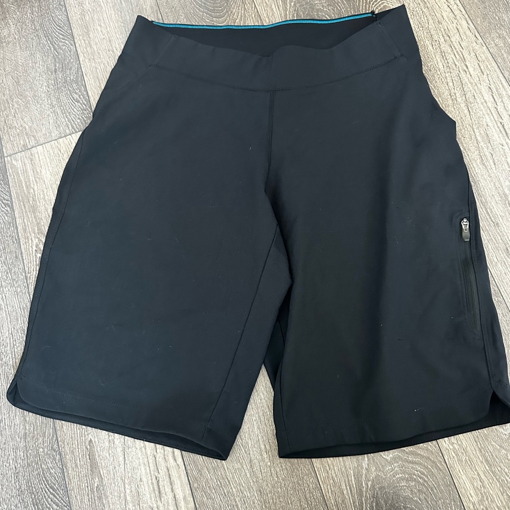 Columbia Women's Black Shorts